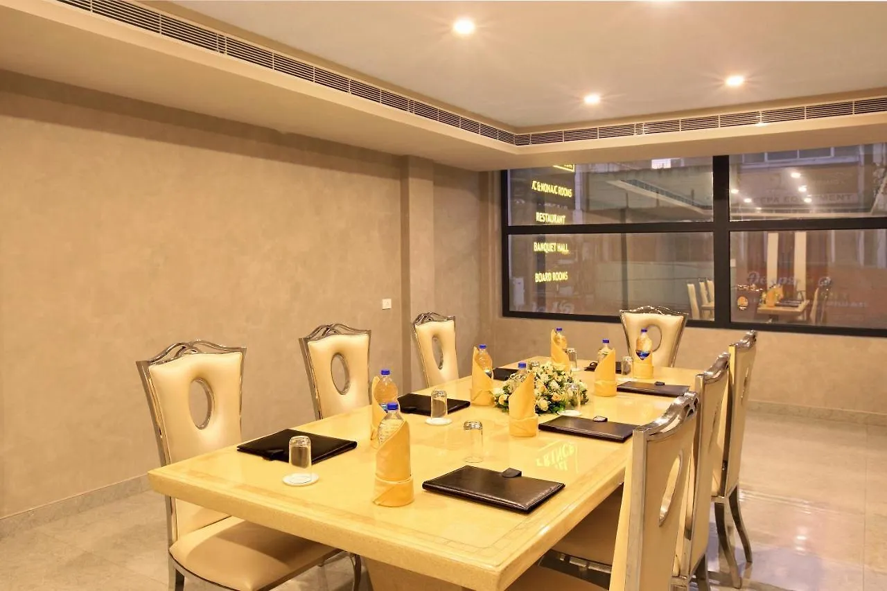 Hotel Prince Kaladi 3*,  India