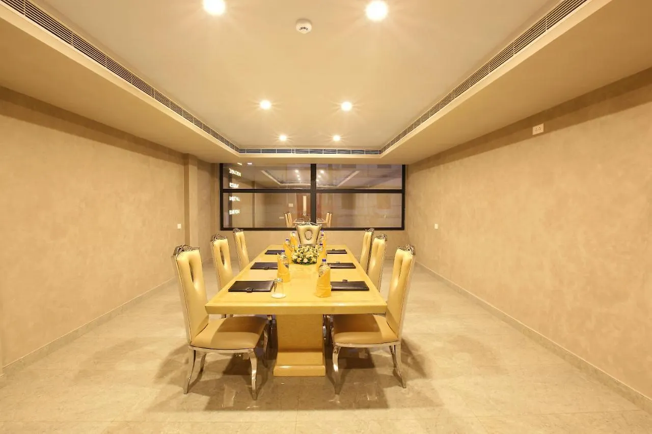 ***  Hotel Prince Kaladi India