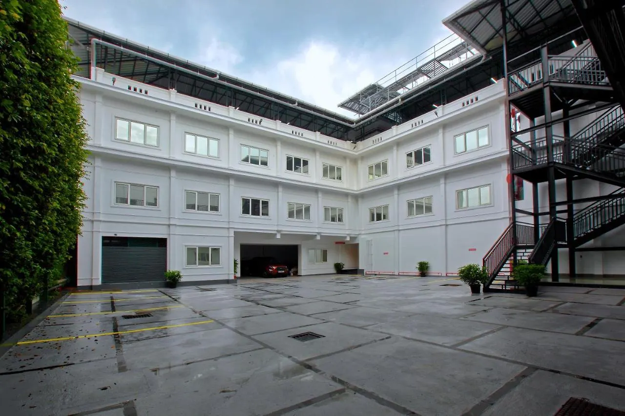 Hotel Prince Kaladi